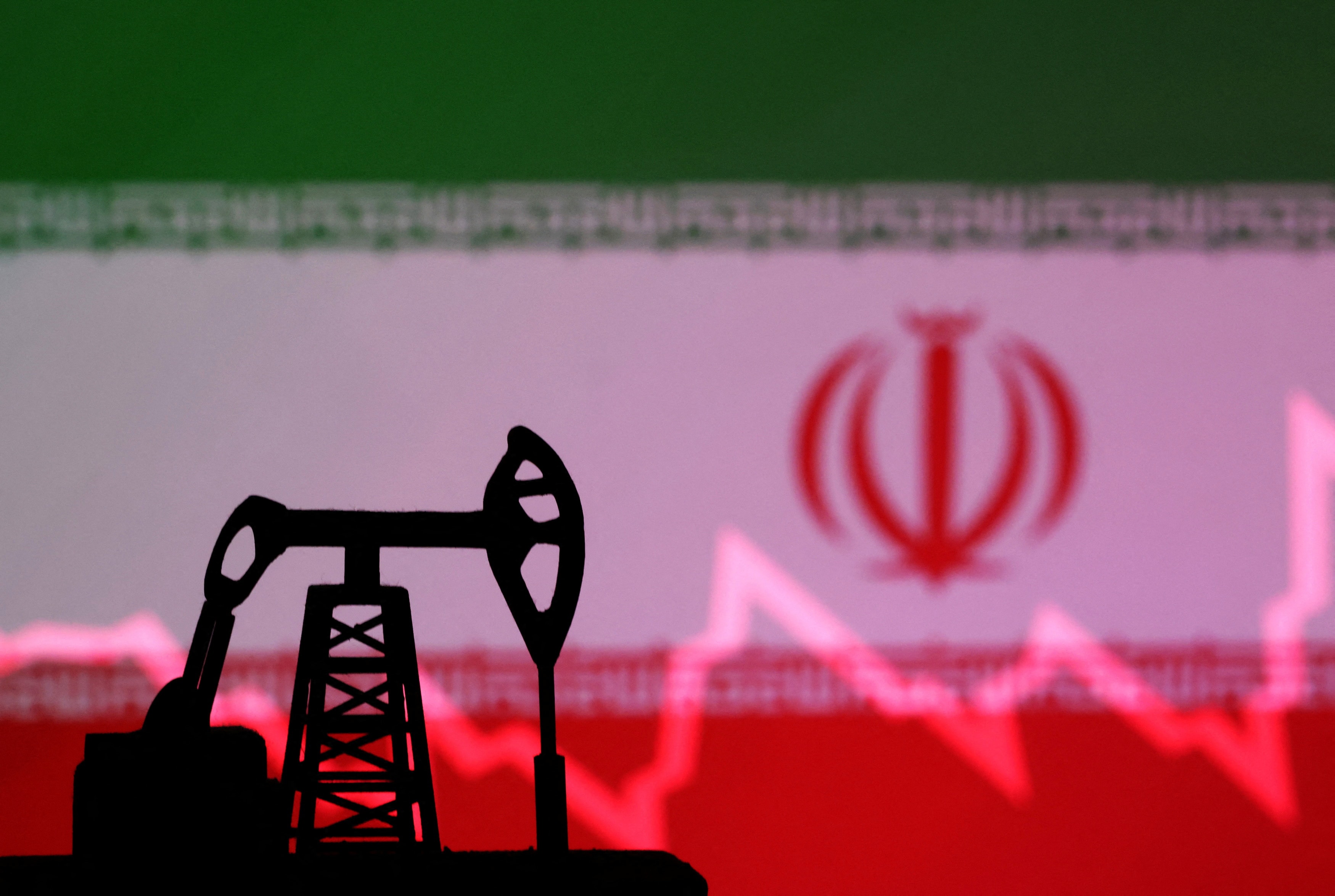 Petróleo cai abaixo de US$ 100 e bolsas sobem com esperança de acordo entre EUA e Irã