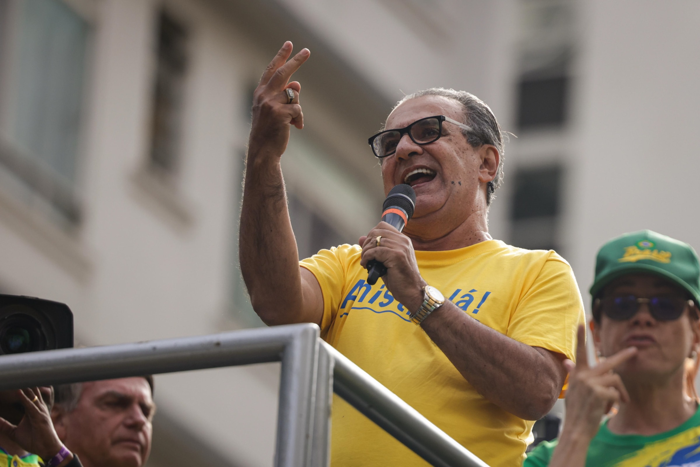 Malafaia acusa Moraes de covardia e elogia Fachin por devolver passaporte