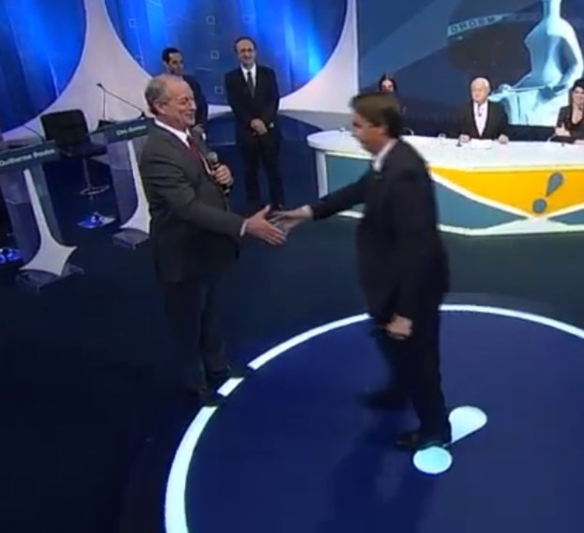 Após se aliar ao bolsonarismo, Ciro perde vantagem e põe sua era em jogo