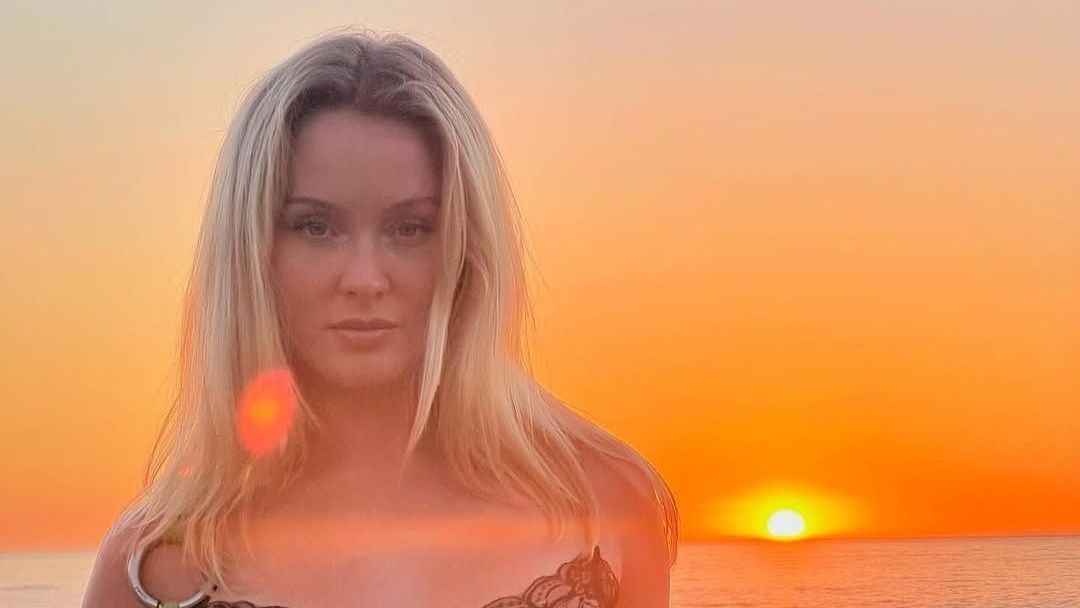 Quem é Zara Larsson, sueca cheia de hits que fará show no Rock in Rio