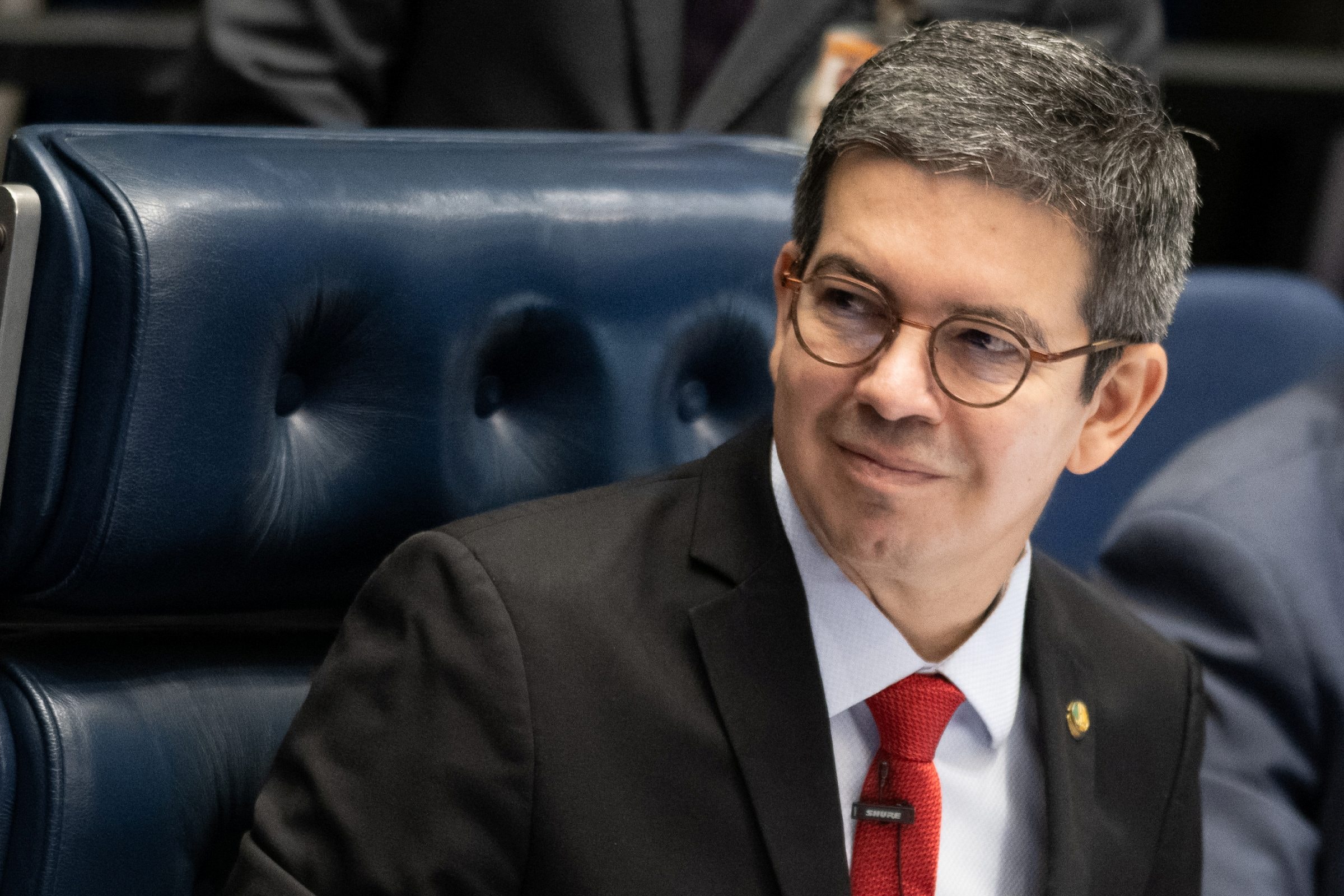PT oficializa Randolfe Rodrigues como candidato ao Senado no Amapá