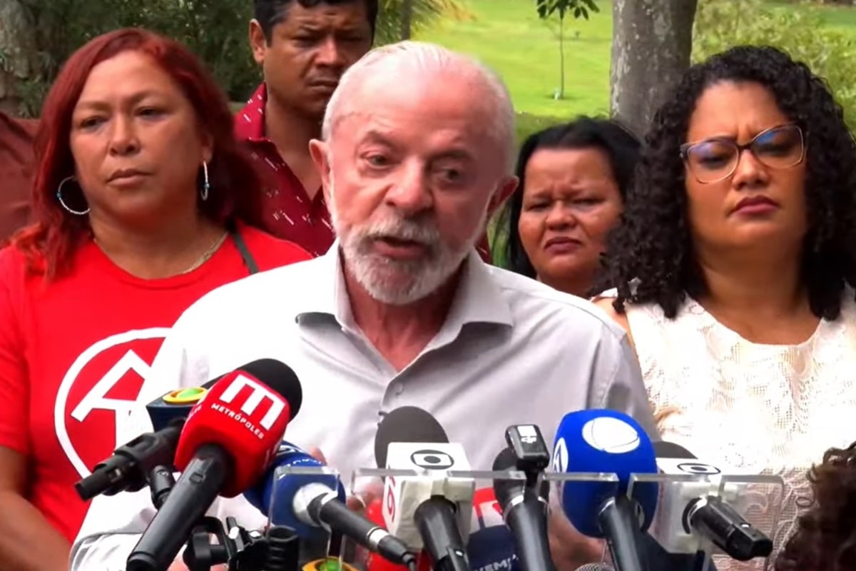 “Pressão da sociedade”, diz Lula após Flávio apoiar fim da escala 6 x 1
