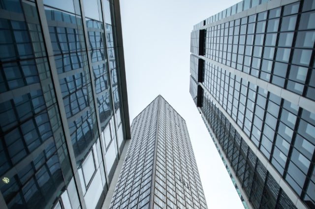 Aluguel comercial sobe mais que inflação e pressiona custo de empresas, diz FipeZAP