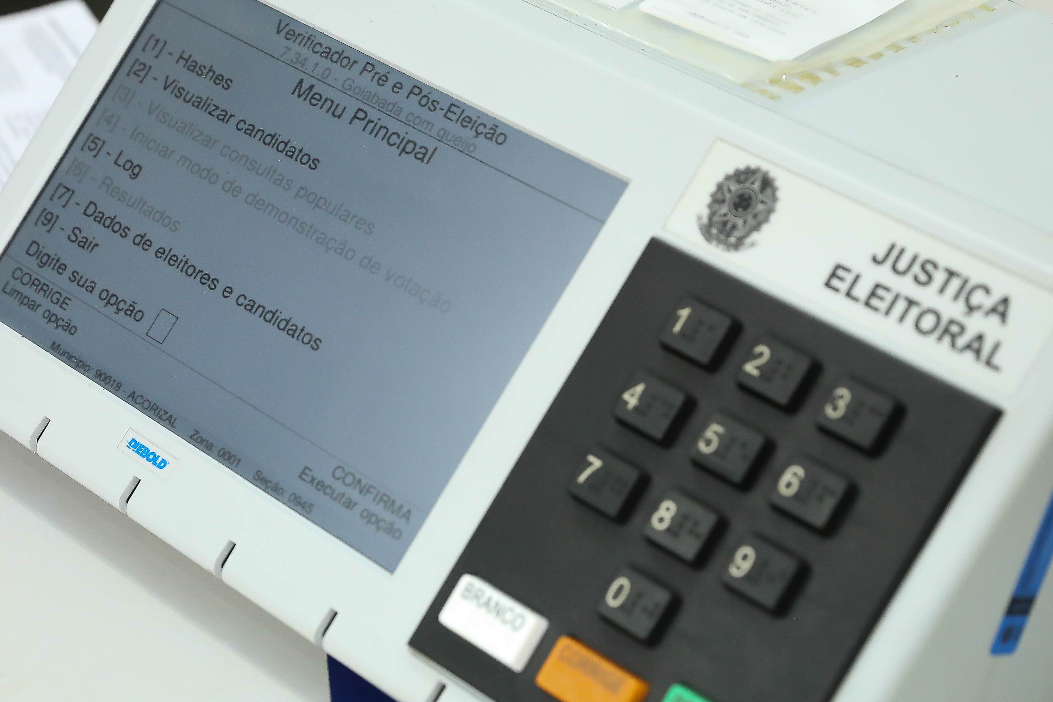 Meio/Ideia: Lula é desaprovado por 49% dos brasileiros; 48,5% aprovam