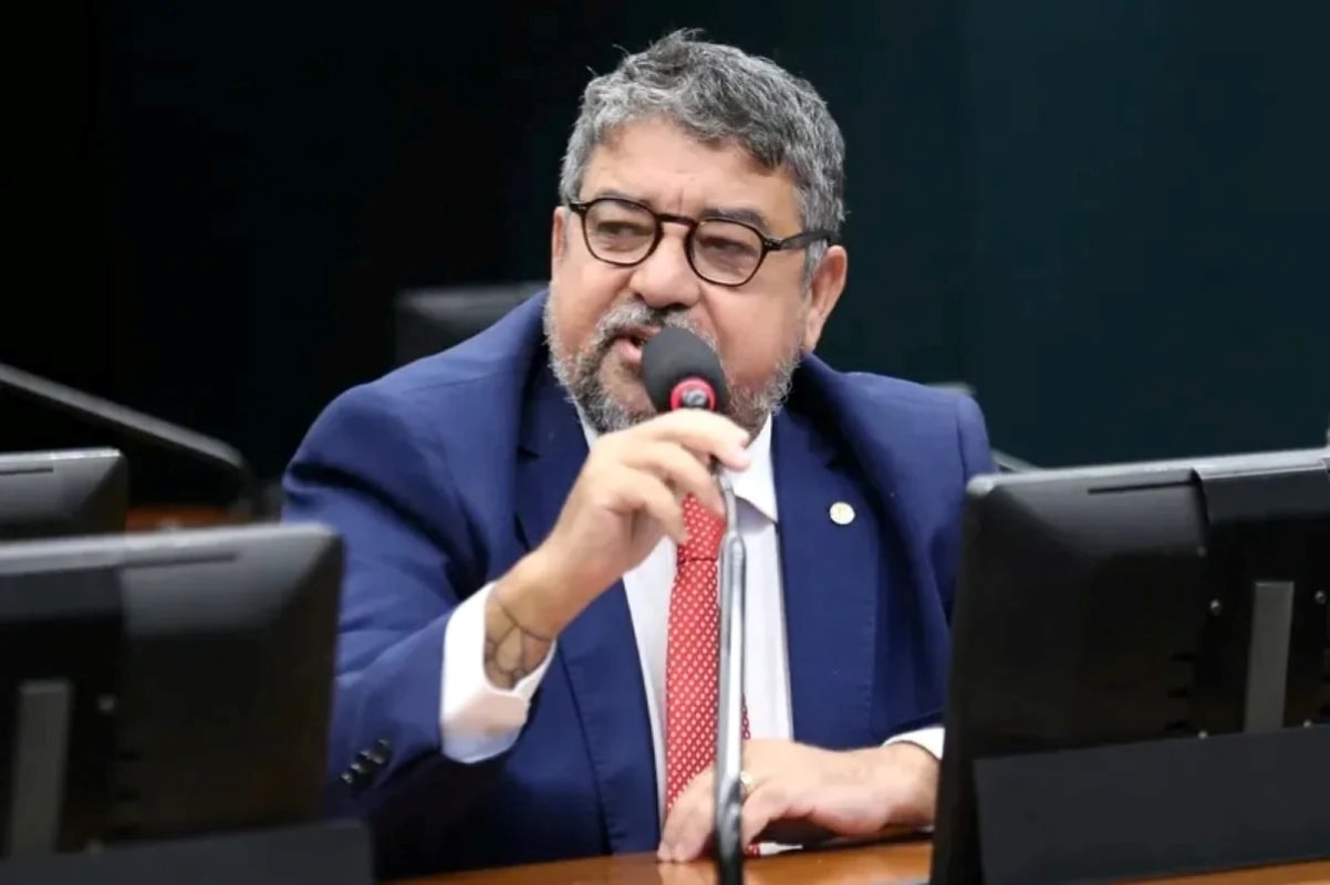 Vice do PT critica estratégia da campanha de Lula: "Pregar para convertido"