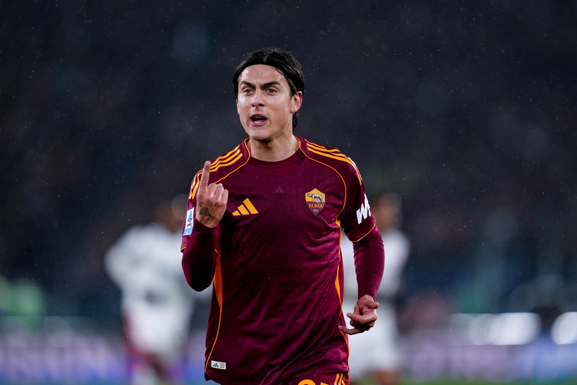 Roma anuncia renovação de contrato com Paulo Dybala