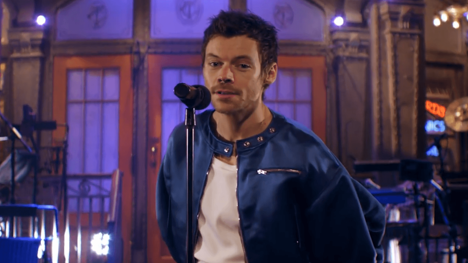 Ex-membro da One Direction acompanha semifinal da Copa em estádio; veja