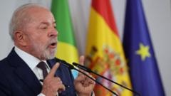 Lula pede regulação global das redes sociais: 'Muito ódio, promiscuidade, sexo e jogatina'