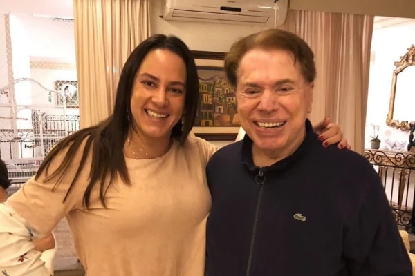 Silvia Abravanel usa Silvio Santos para pedir votos e é detonada