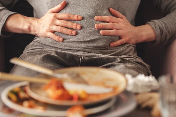Médica aponta hábitos alimentares que podem aumentar a produção de gases