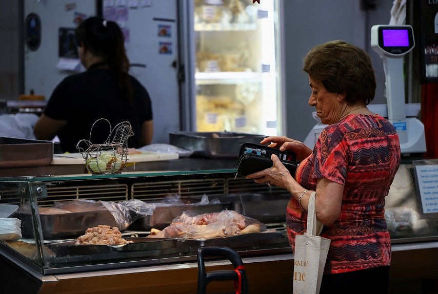 Mais argentinos recorrem a aplicativos para obter empréstimos