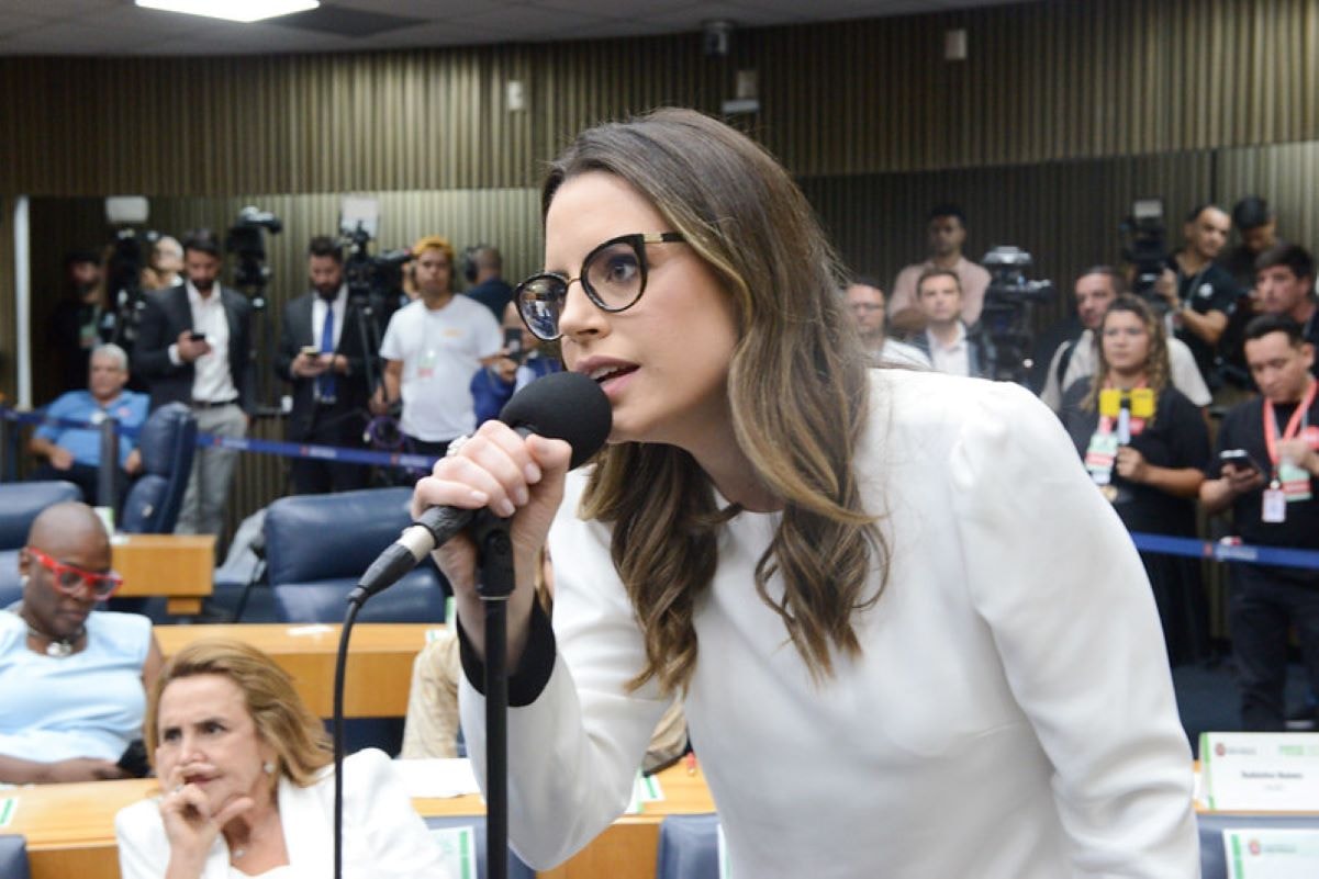 Patrimônio de Zoe Martínez passa de R$ 646 mil para R$ 2,1 milhões em dois anos