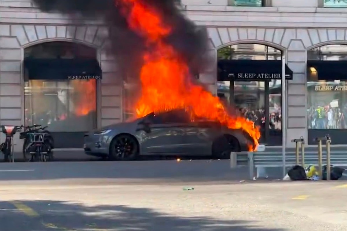 Protesto anti-G7 em Genebra tem carro queimado e termina em confronto