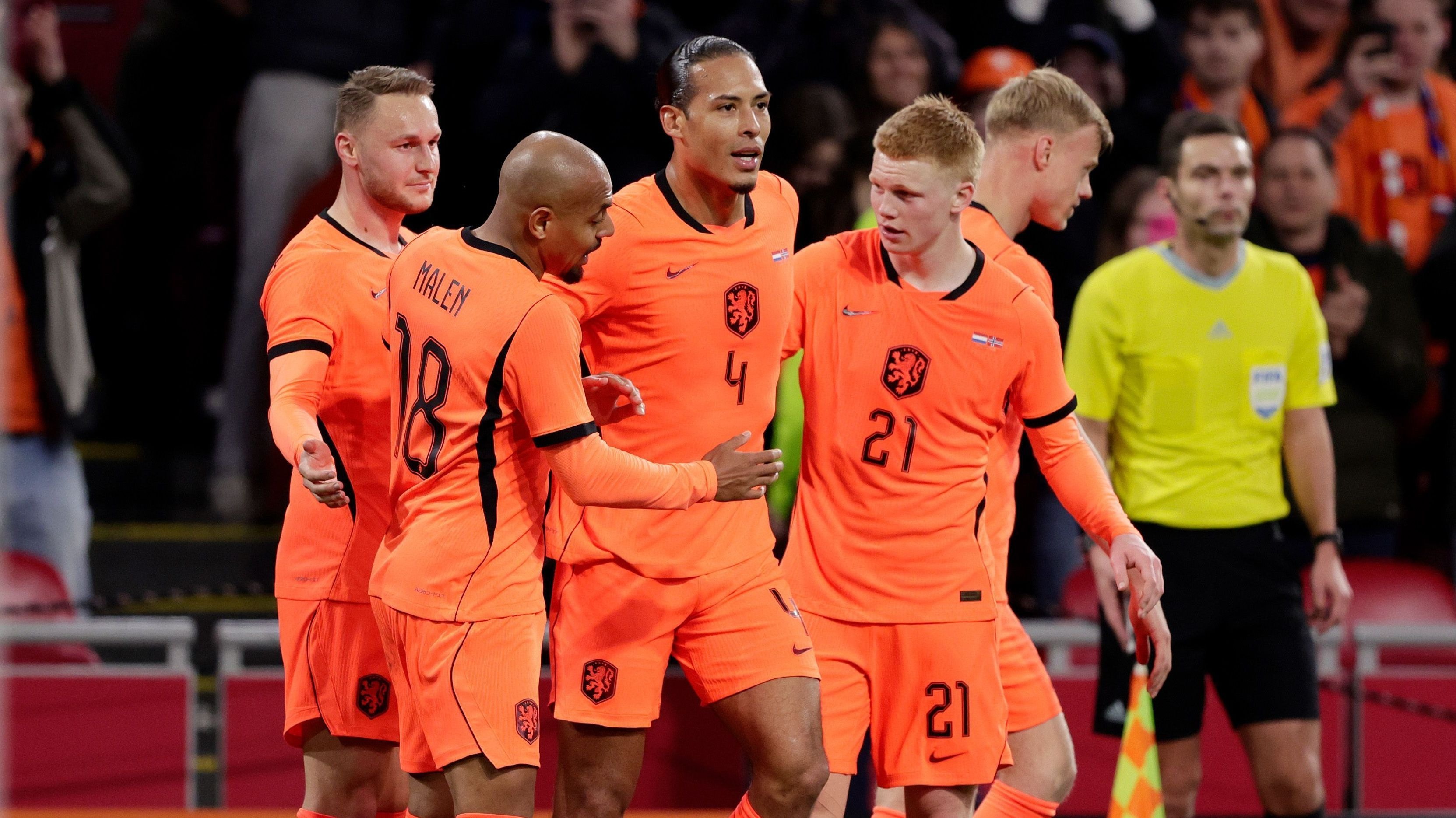 Veja como foi a atuação de Memphis Depay em Holanda x Japão