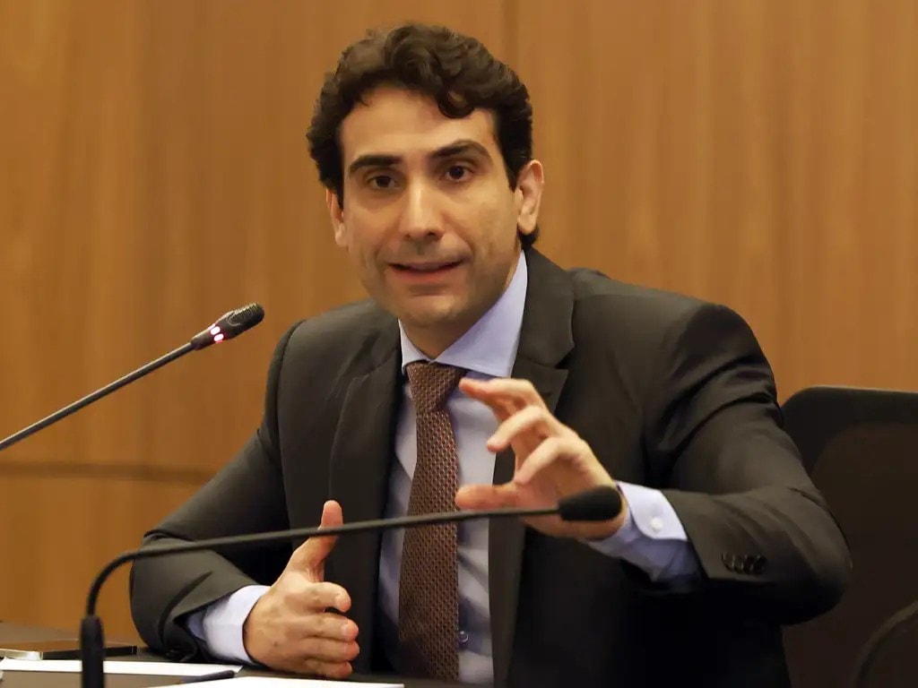 BC vê pressão de demanda diante de alta da renda e estímulo no crédito, diz Galípolo