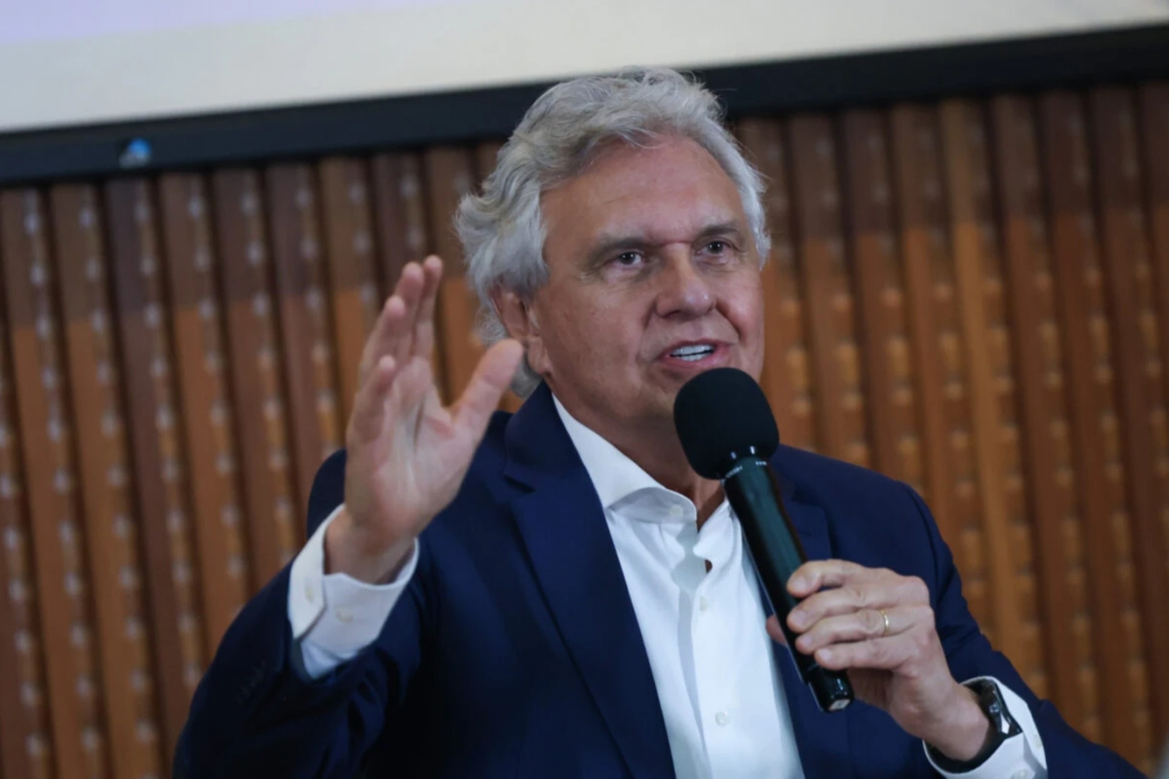 Caiado sai em defesa da carne brasileira, vetada pela União Europeia