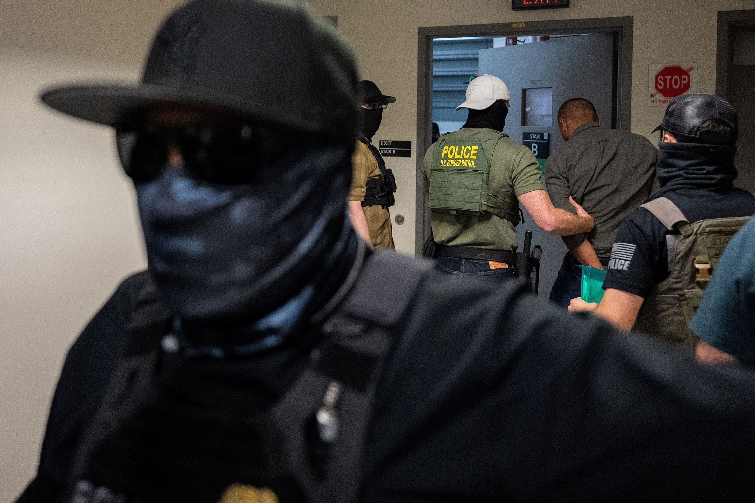 Análise: Uso da força do ICE tem sido questionado por americanos