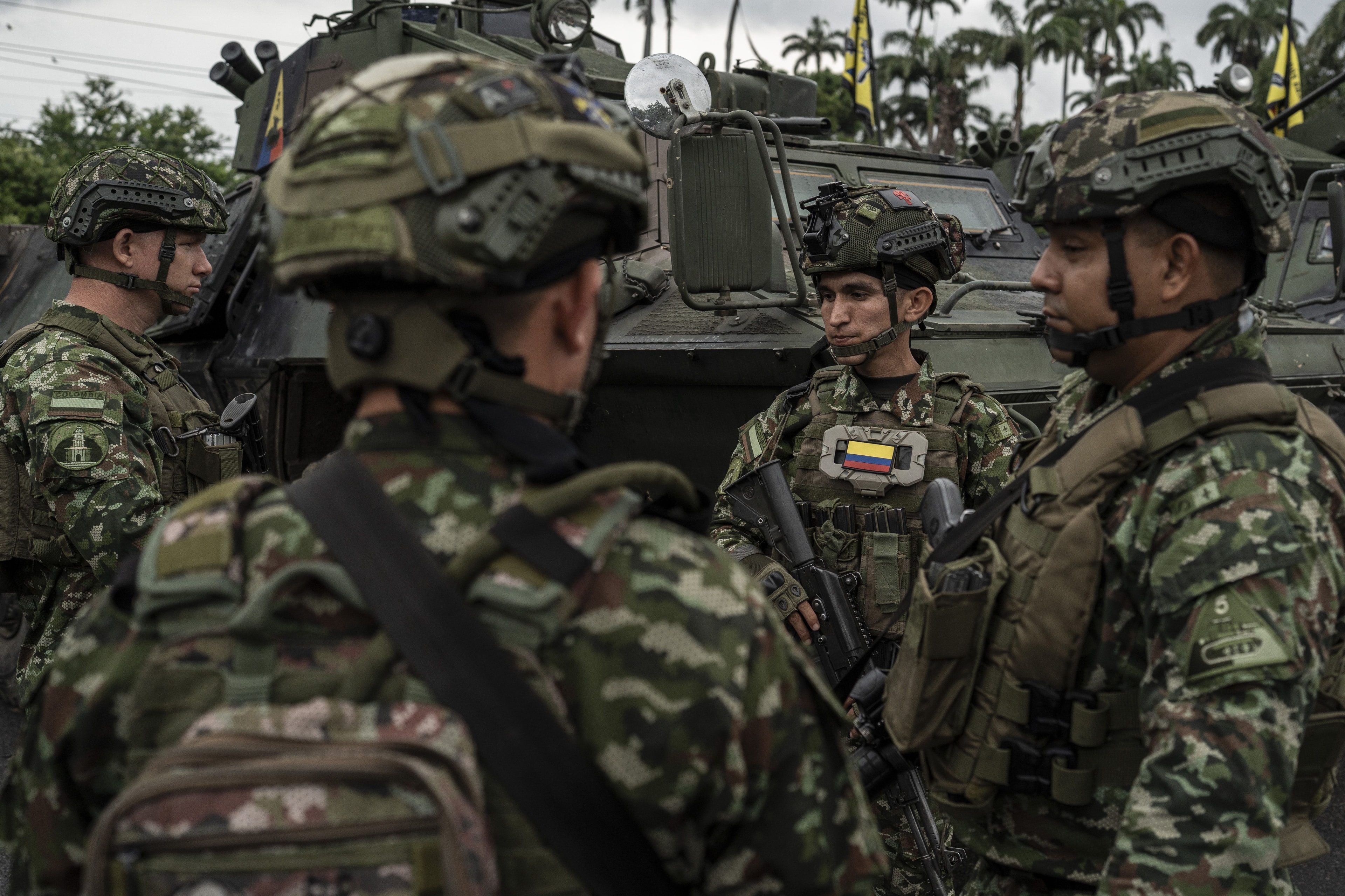 Colômbia pede ajuda de EUA, El Salvador, Equador e Israel para resgates