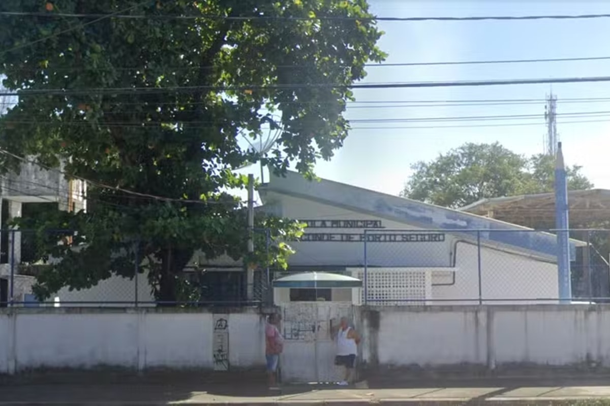 Infestação de pulgas altera local de votação de 3 mil eleitores no Rio