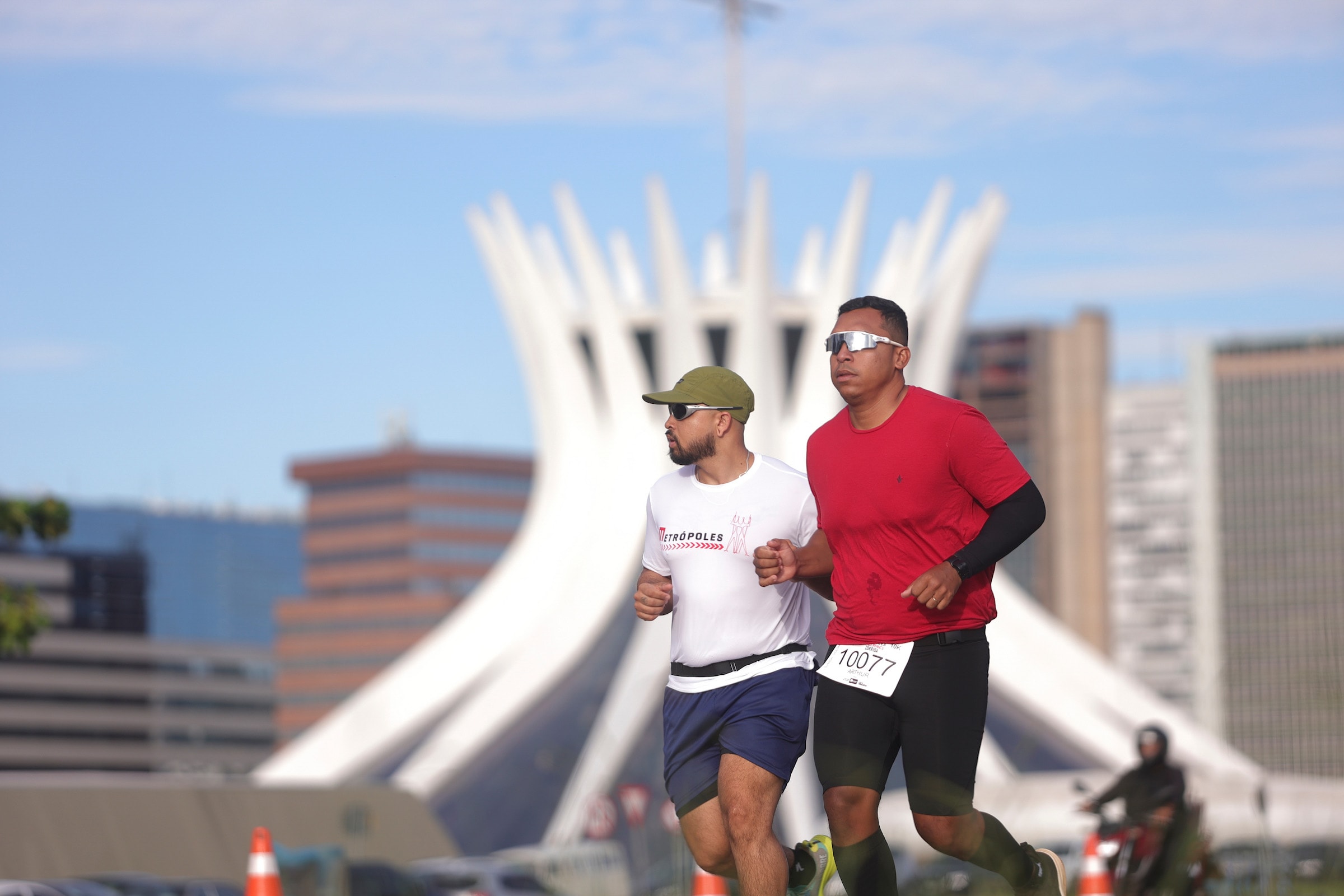 Metrópoles Endurance Corrida: retirada de kits será em frente à Catedral