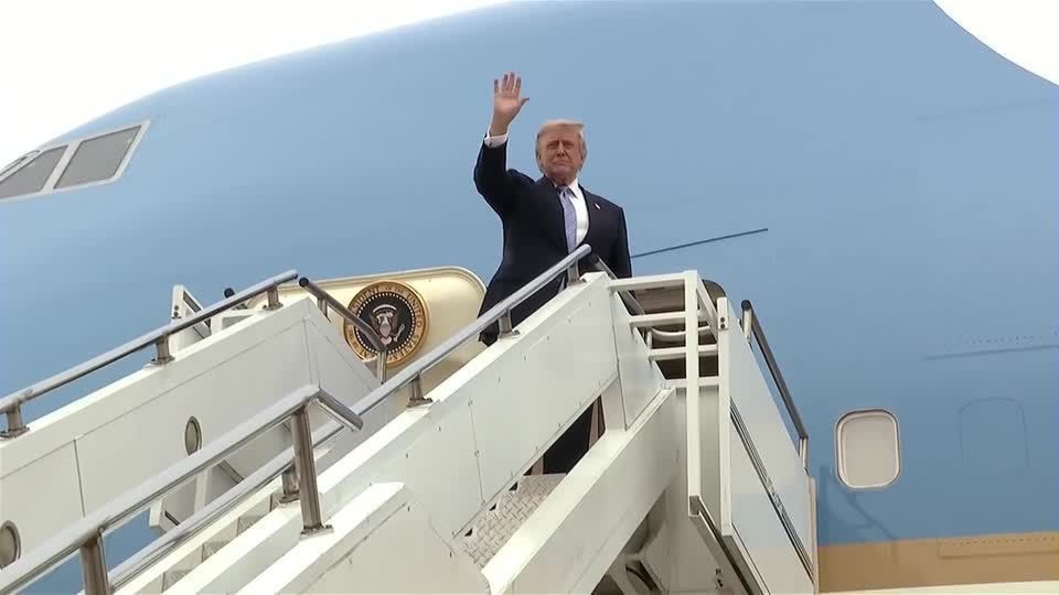 “Relação muito forte”, diz Trump ao lado de Xi Jinping em reunião