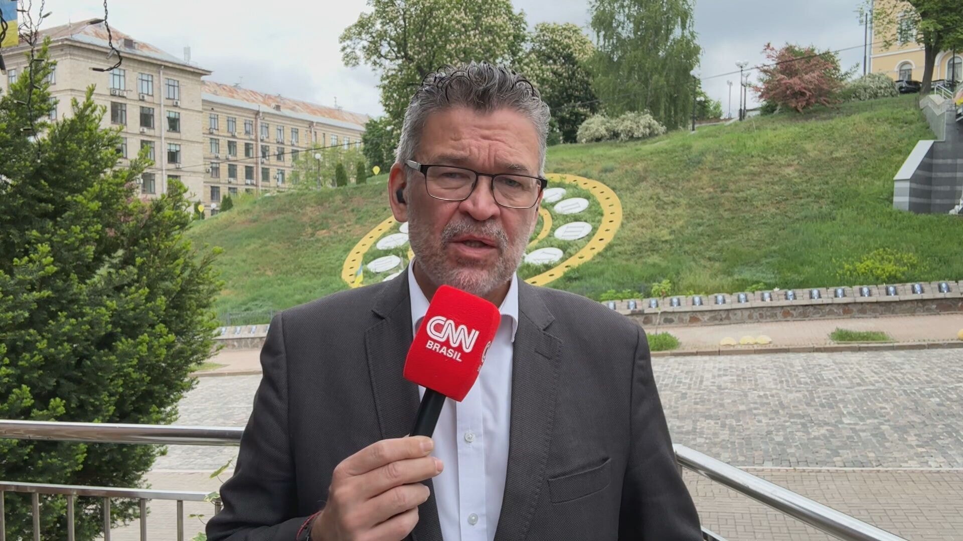 “Onda está a favor da Ucrânia”, diz correspondente da CNN Brasil no país