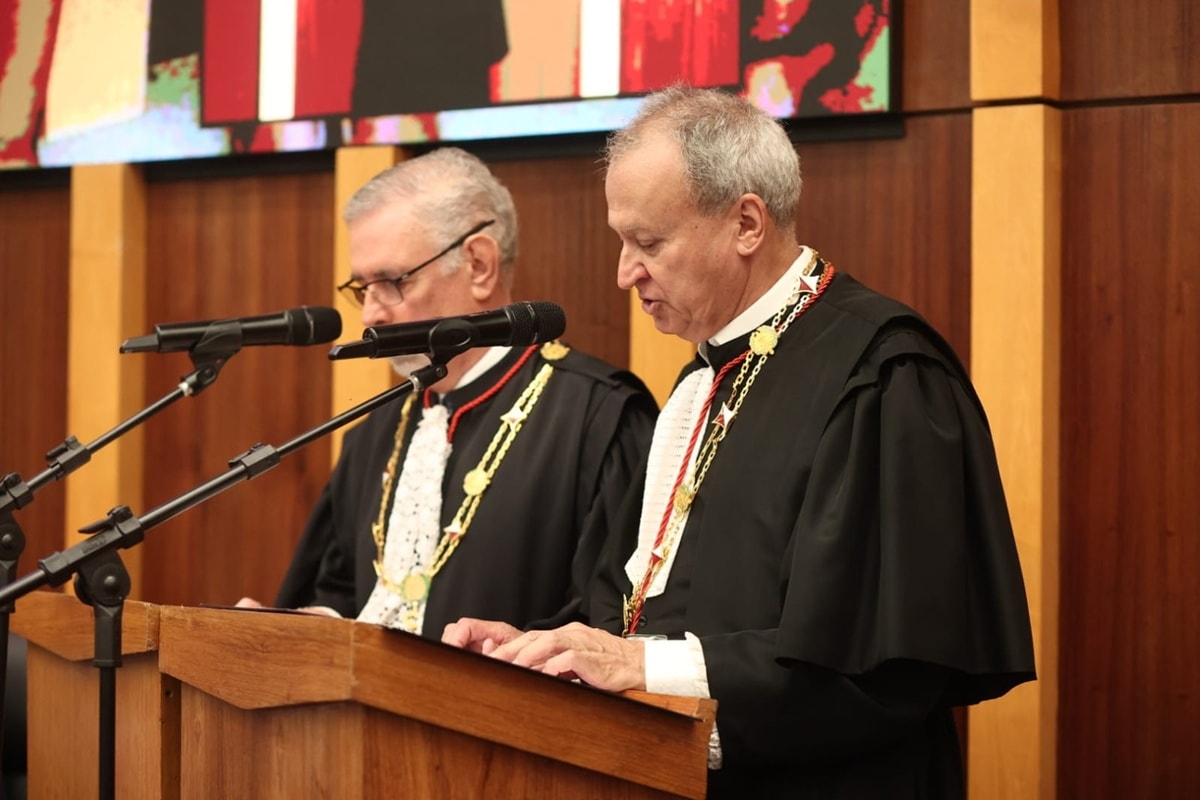 Desembargador Jair Soares toma posse como presidente do TJDFT