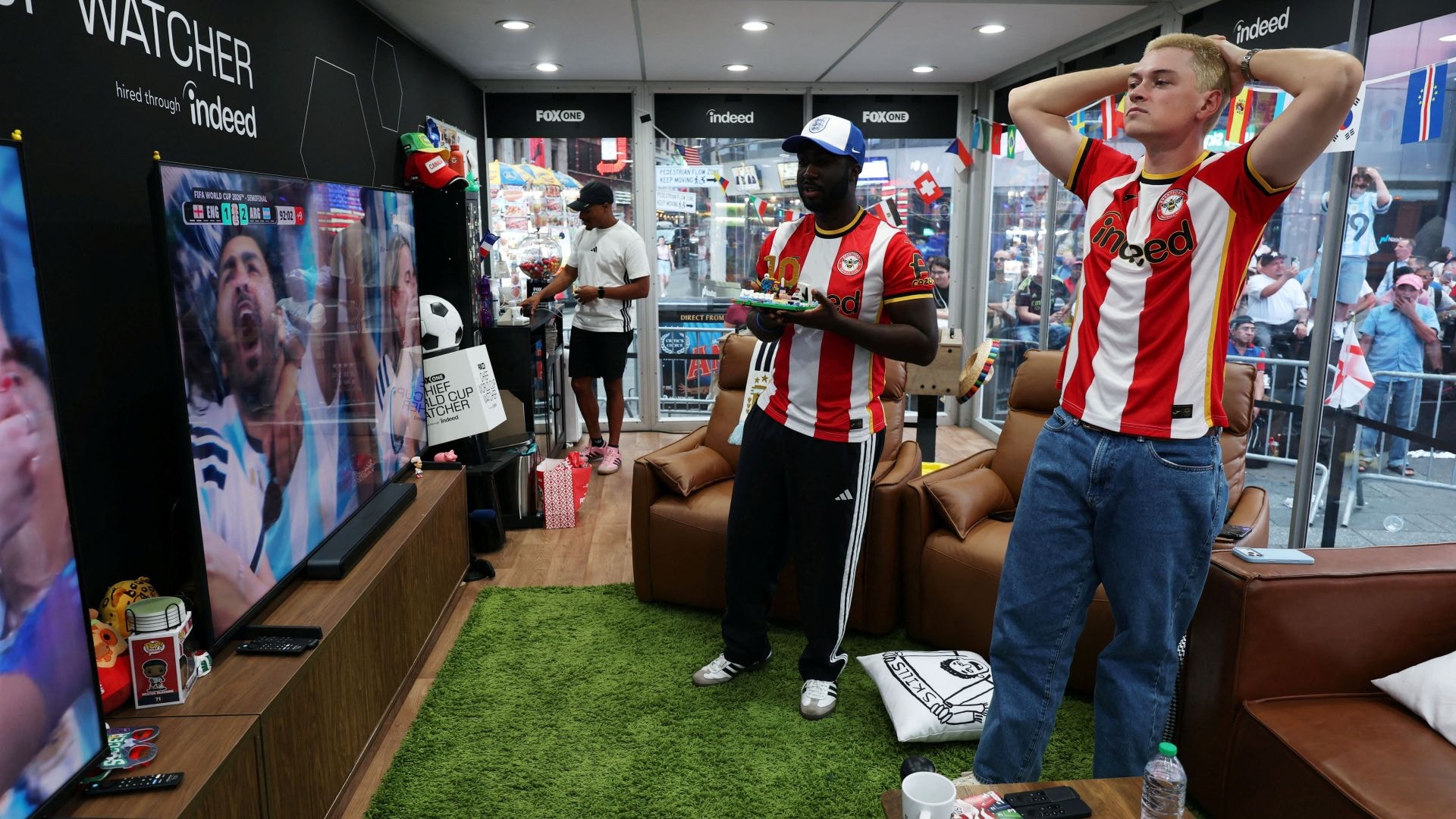 “Chefes de observação” da Copa aproveitam emprego dos sonhos do torneio