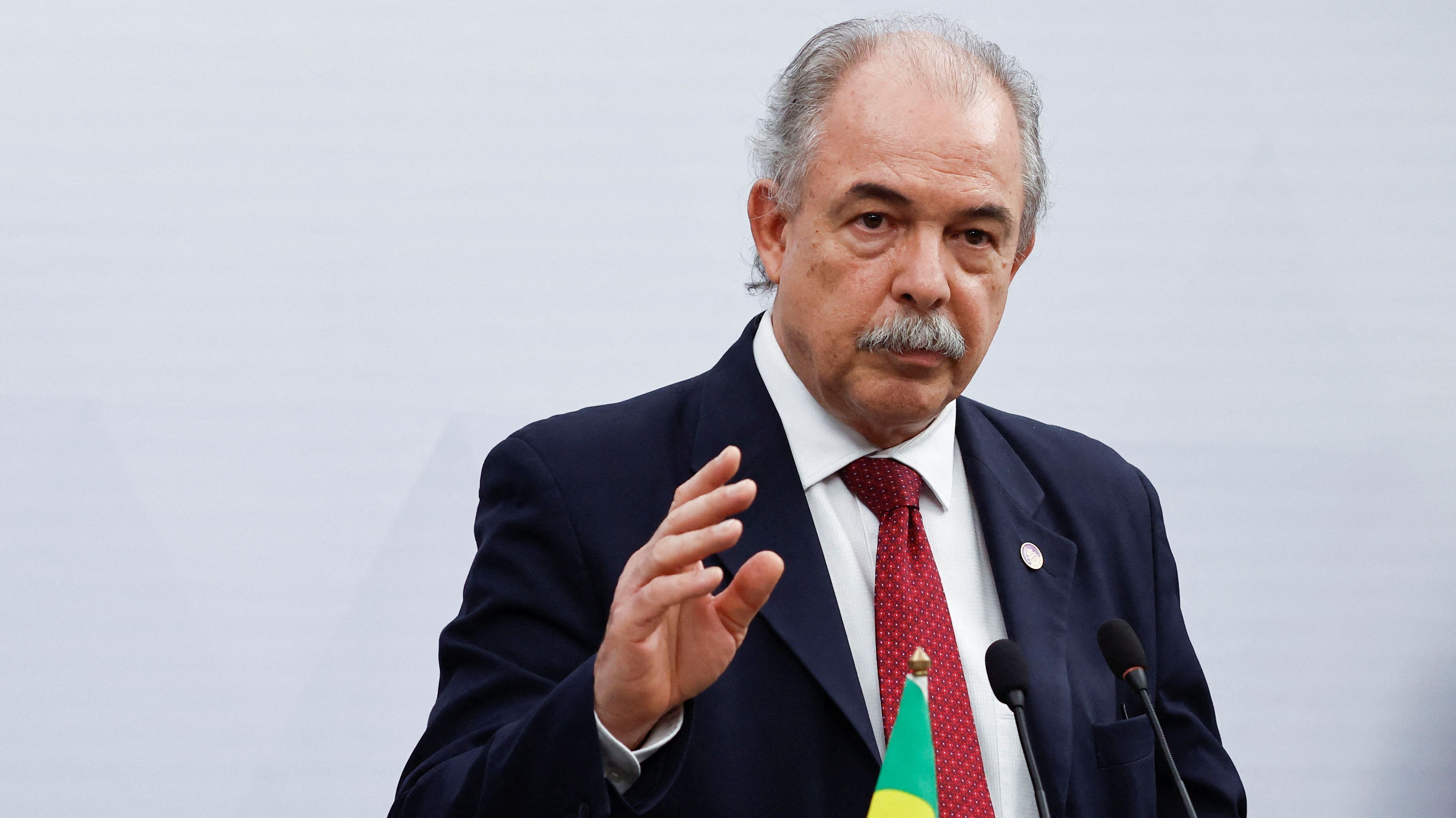 Fim da 6×1 deve custar R$ 156 bilhões à economia, diz especialista