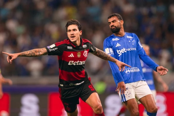 Brasileirão: Matheus Pereira marca no fim e Cruzeiro vence o Flamengo