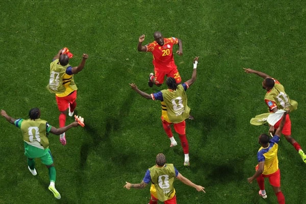 RD Congo derrota Uzbequistão e vai ao mata-mata da Copa pela 1ª vez