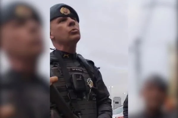 PM que intimidou diretora por Orixá abordou violentamente apoiadora do PSol