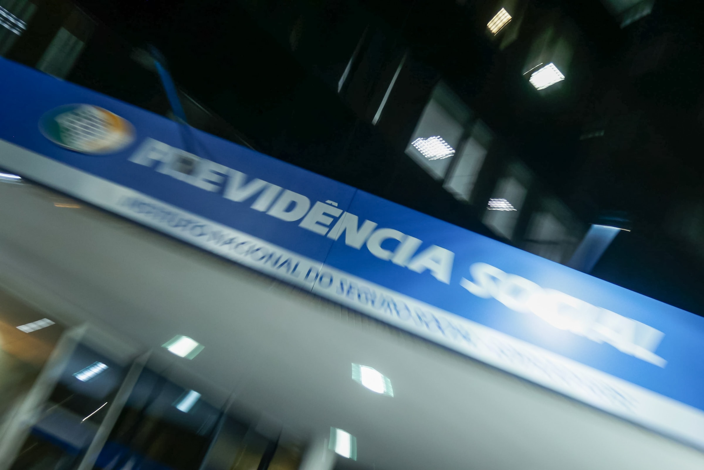 Saiba como fica a aposentadoria especial após o fim da idade mínima
