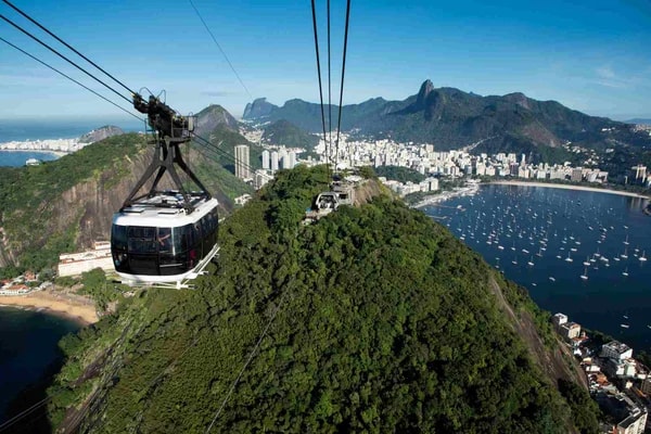 Ex-chefe da Embratur, Freixo recebe doações de nomes do turismo e cultura