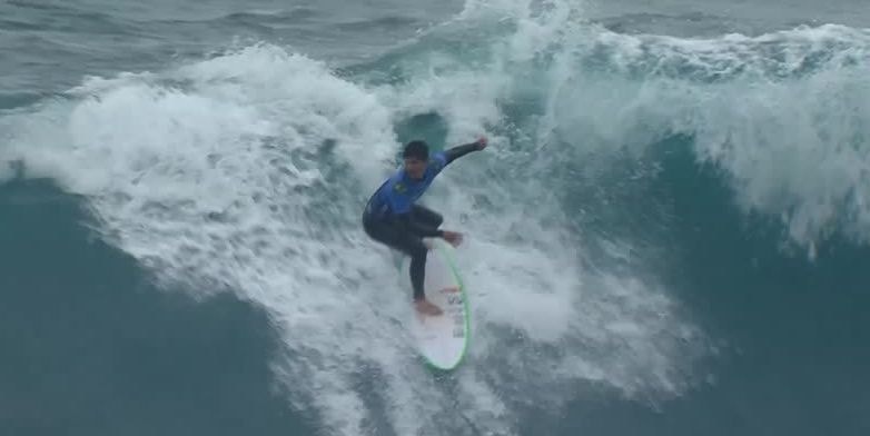 Filipe Toledo domina Gabriel Medina e avança nas oitavas em Gold Coast