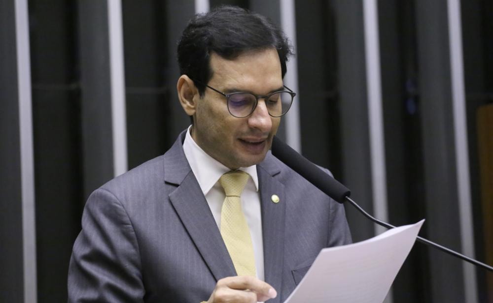 Relator da escala 6×1 prevê apresentar parecer em 20 de maio e votar no dia 26