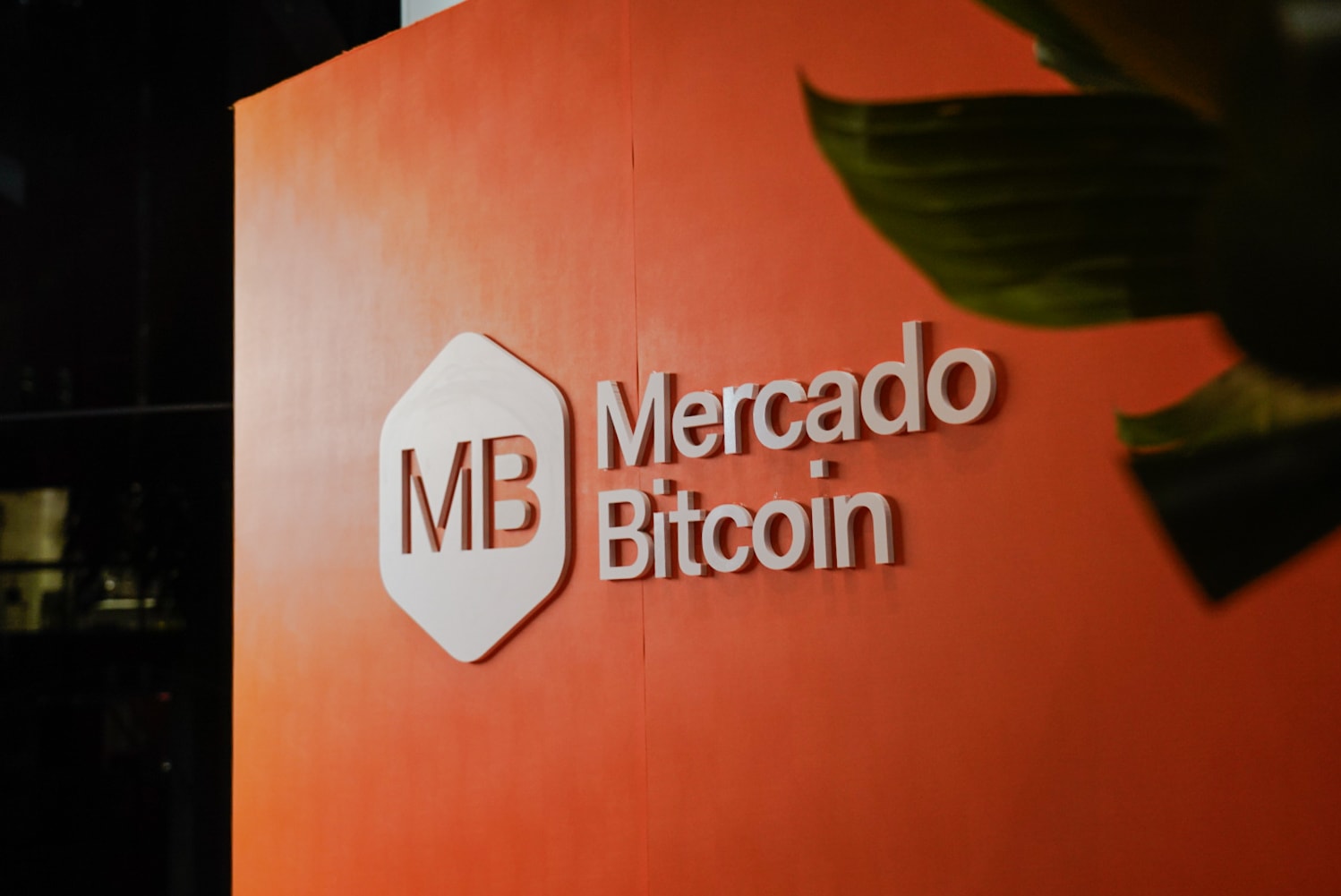 Startups: Mercado Bitcoin levanta R$ 100M com a Tether – e é só o 1º passo