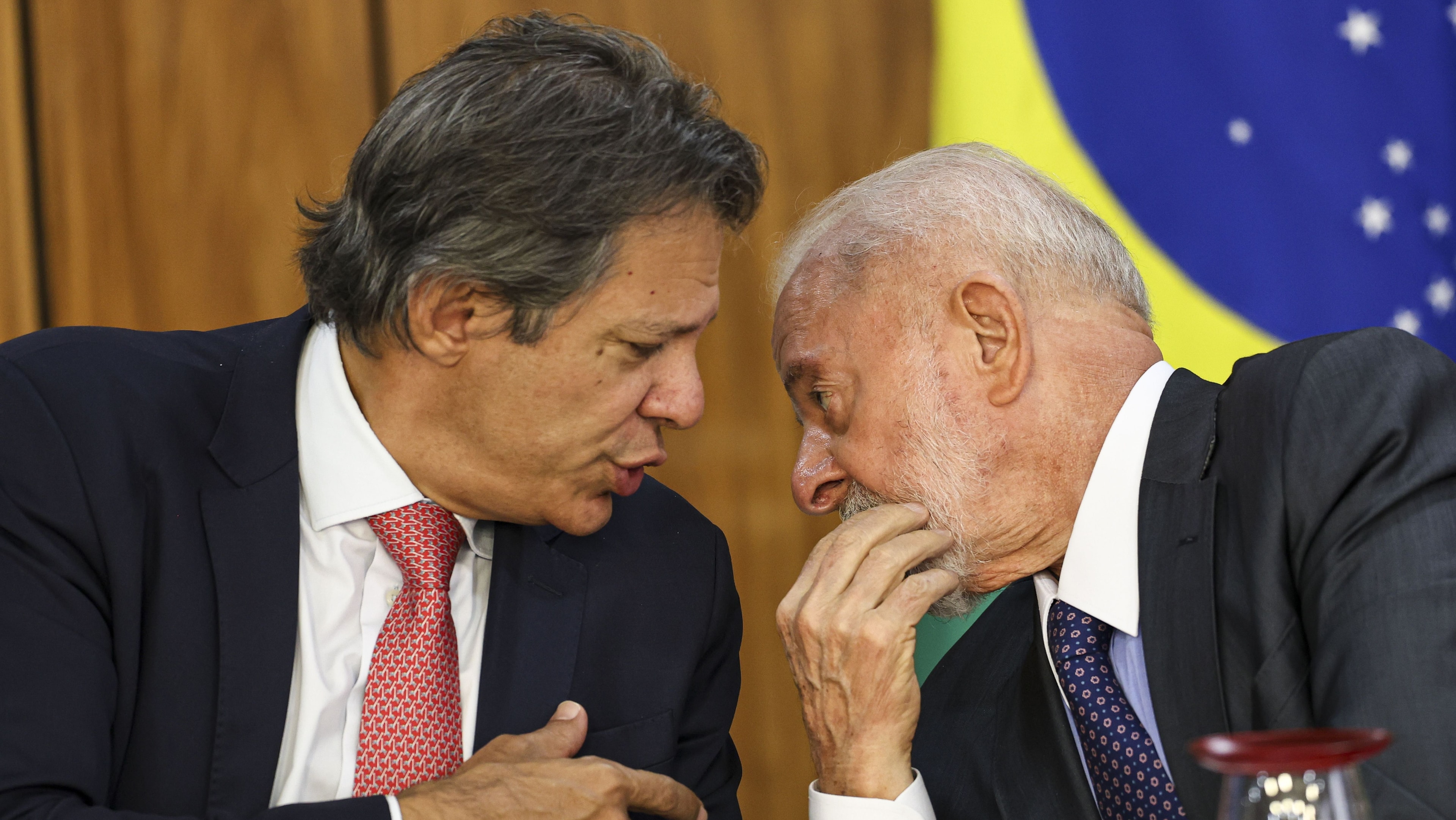 Taxa das blusinhas é maior ameaça eleitoral para Lula, afirma Think Policy