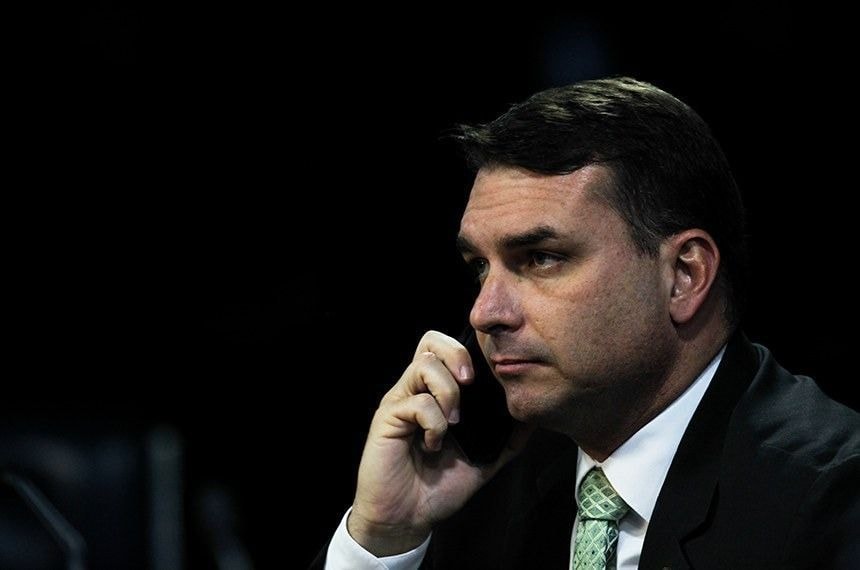 Investigações reforçam sensação de “mar de lama” no eleitor, avalia Eurasia