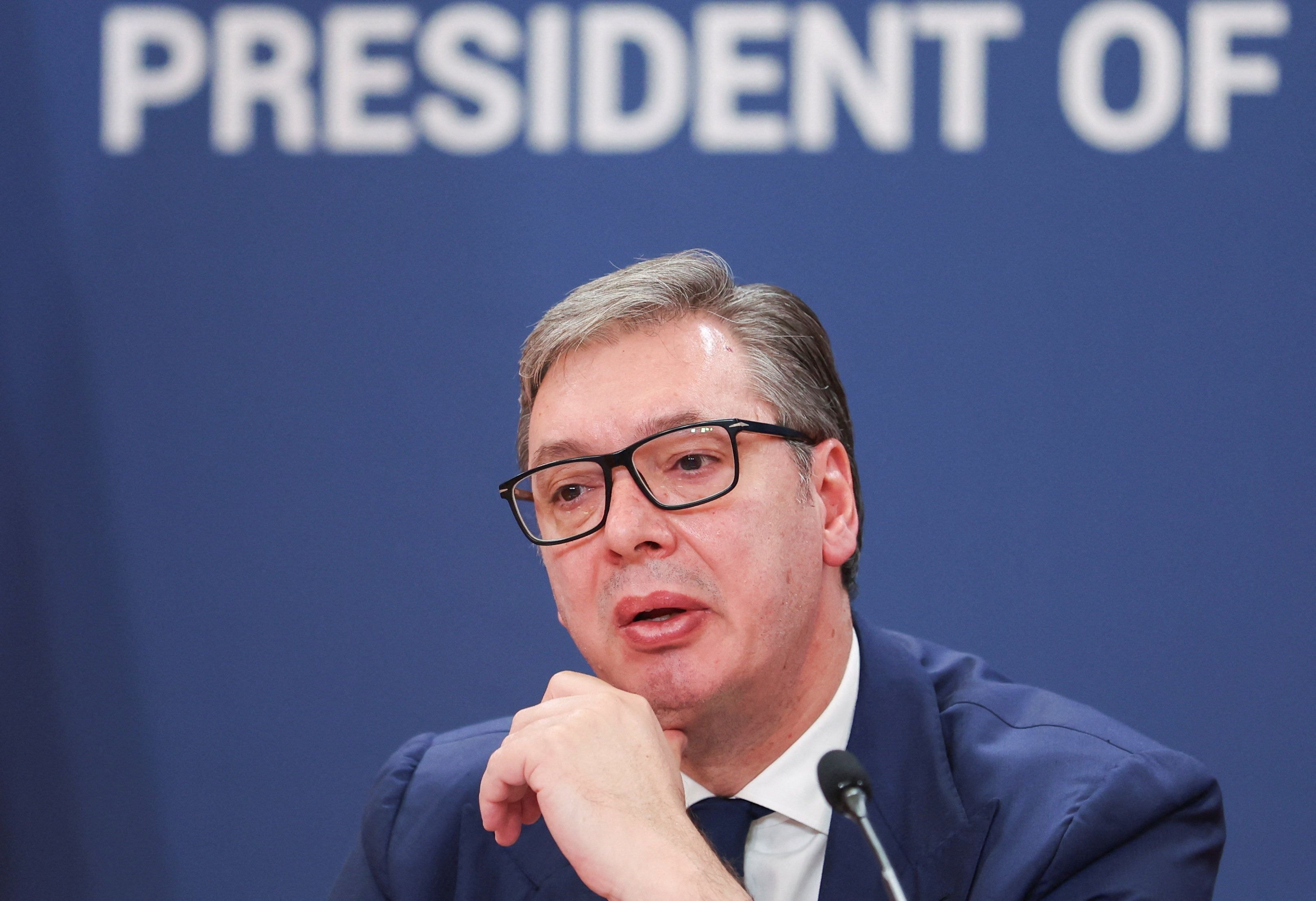 Presidente da Sérvia dissolve parlamento antes de eleições antecipadas