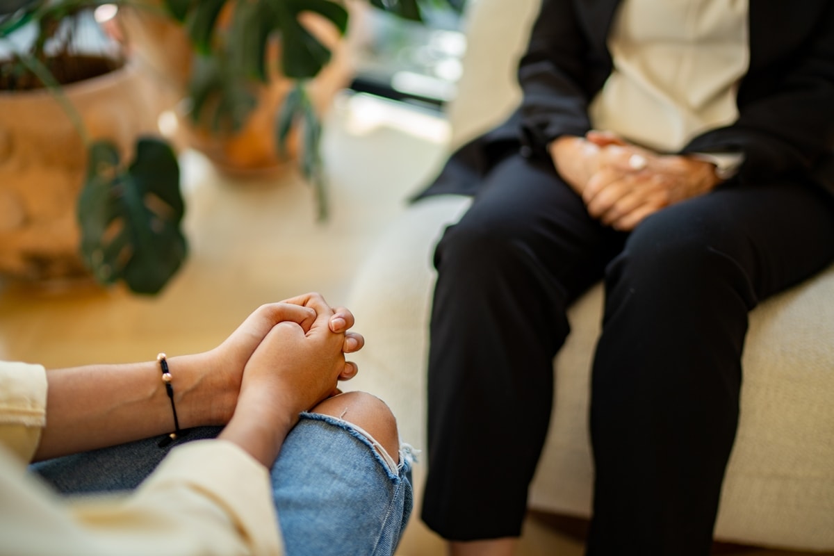 Dependência química: como é o tratamento em clínica de reabilitação?