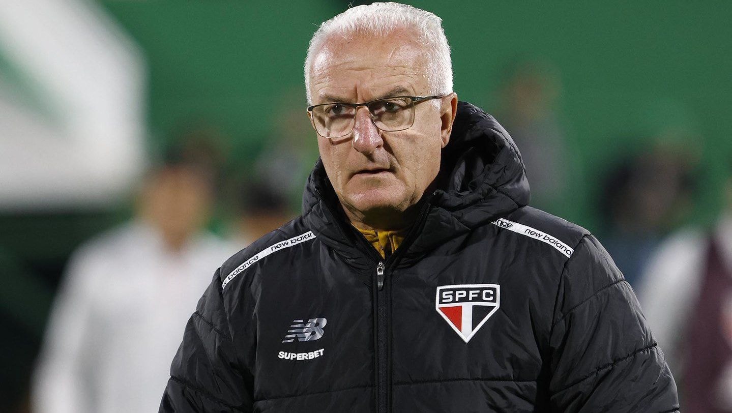São Paulo: principal torcida organizada faz cobrança no CT em meio à crise