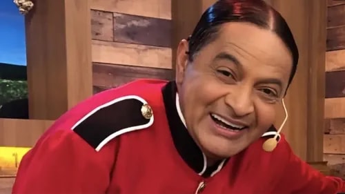 Faxinildo volta ao SBT após quase morrer e emociona com desabafo