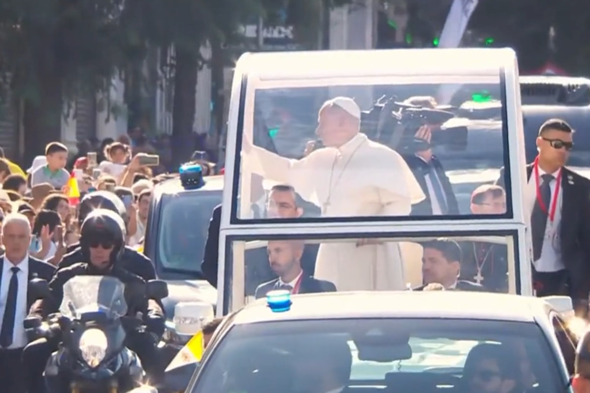 Papa Leão XIV reúne mais de 1,2 milhão de fiéis durante missa em Madri. Vídeo