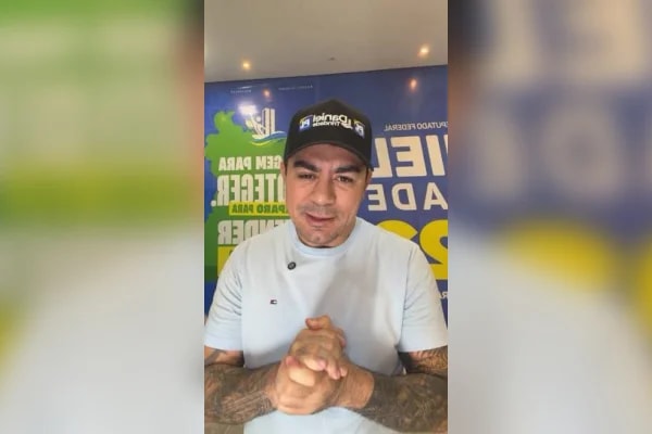 PF prende candidato do PL e encontra material sobre compra de votos