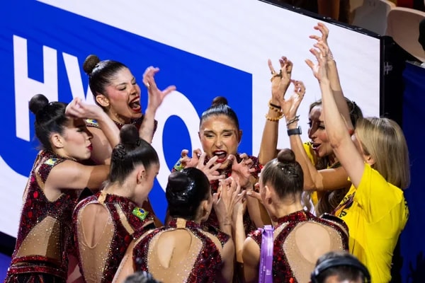 Brasil brilha na série mista e leva 2° ouro no Mundial de Ginástica