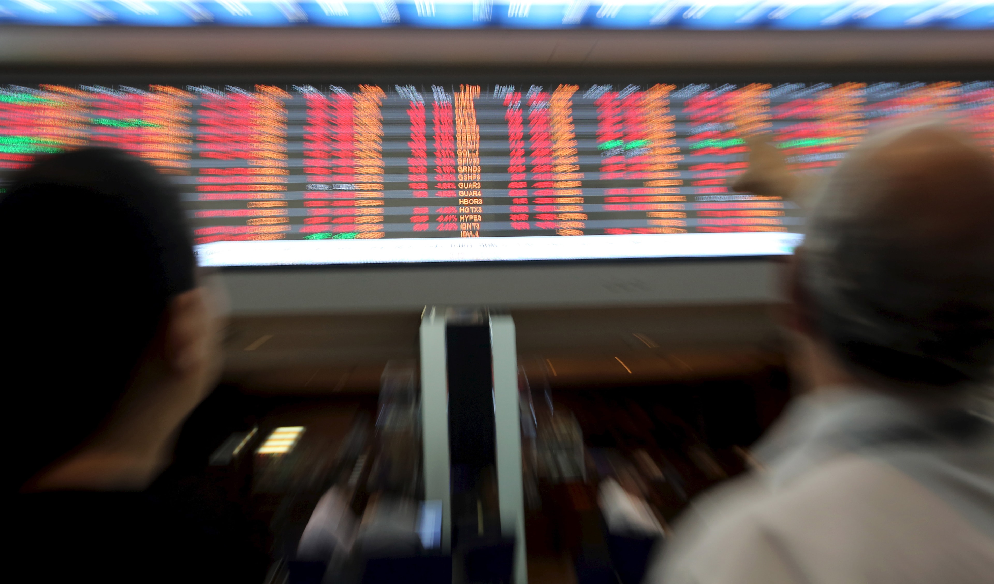 Após 1º turno, investidores devem ter cautela com euforia do mercado