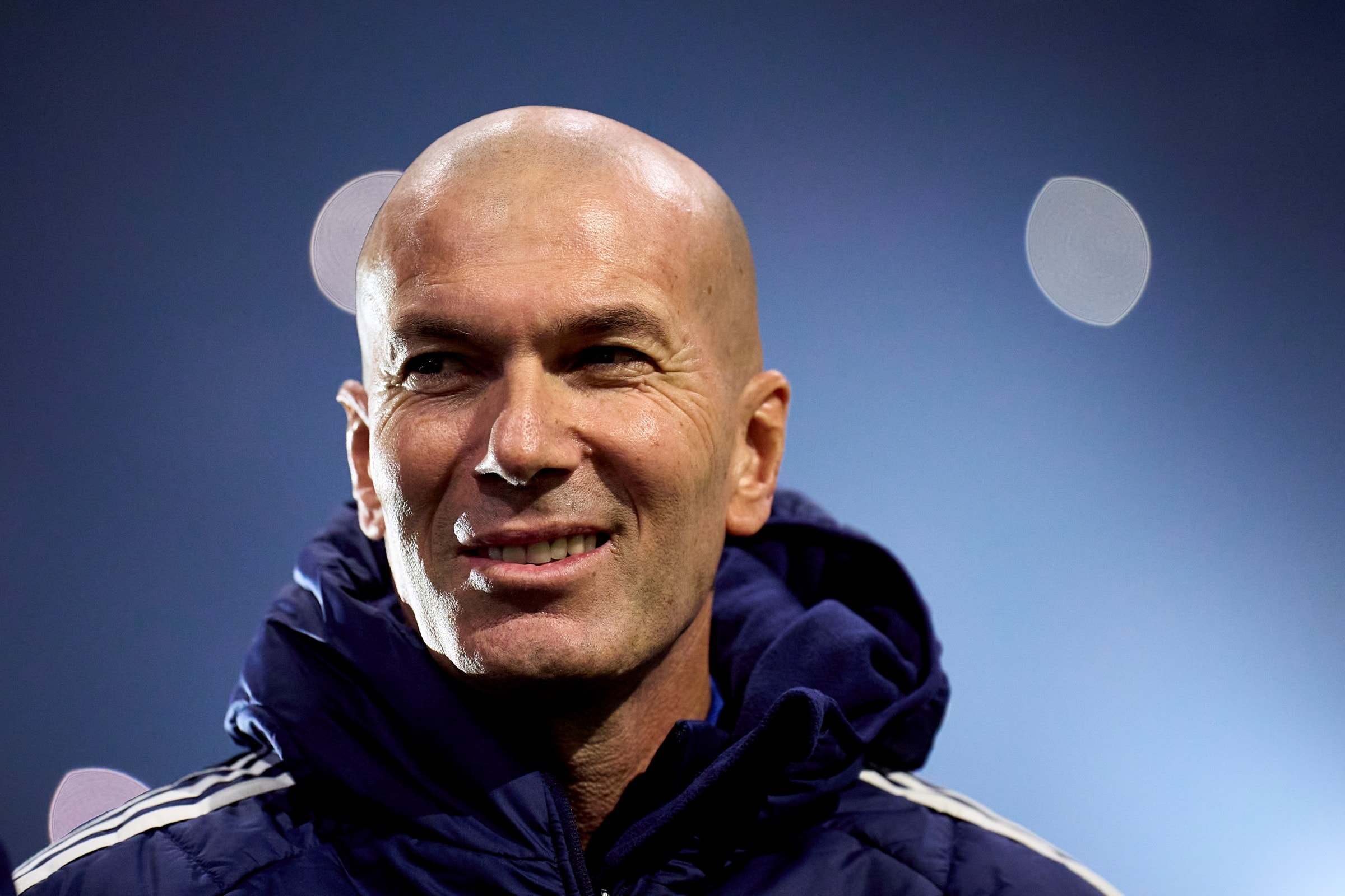 Zidane implementa regras na seleção francesa para blindar jogadores