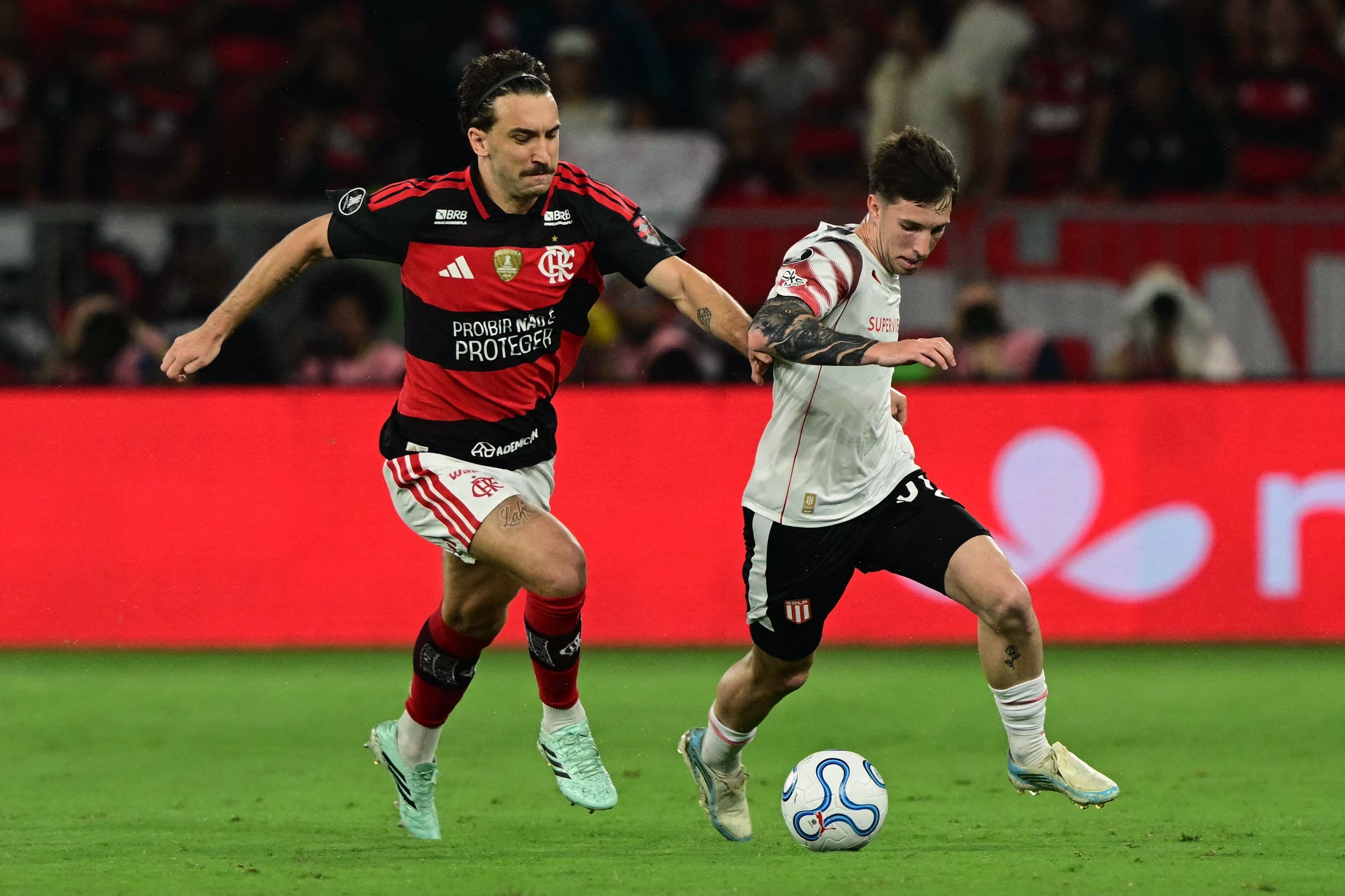Libertadores: Flamengo x Estudiantes bate recorde de público no Brasil