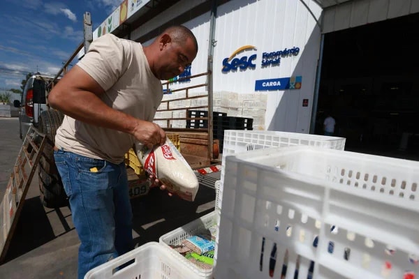 Metrópoles Endurance arrecada 885 kg de alimentos para doações